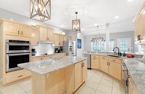 Camdenton House | A 5500 sq ft.Luxury Home~Huge Boat Dock~Perfect for Large Groups~Waterfront~Pool Table~Firepit