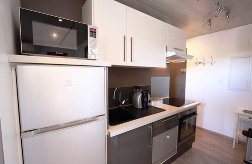 Carcassonne Apartment | A balcony overlooking the city