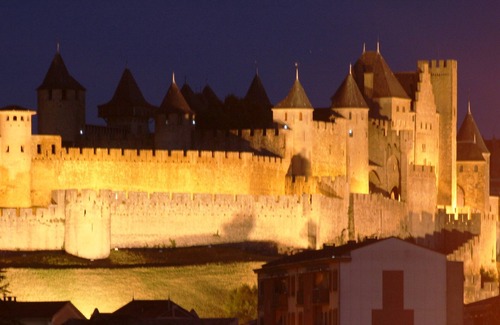 Carcassonne Apartment | A balcony overlooking the city