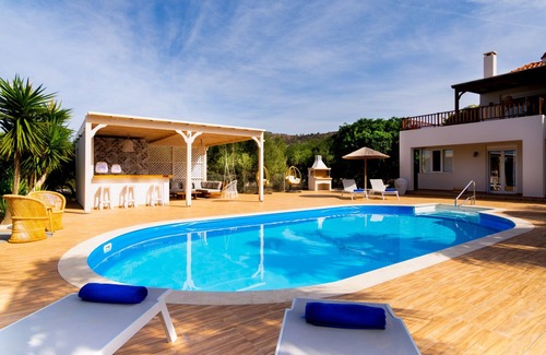 Sissi Villa | A beautiful 2-bedroom villa Pelagos, a private pool, bar, BBQ and large garden