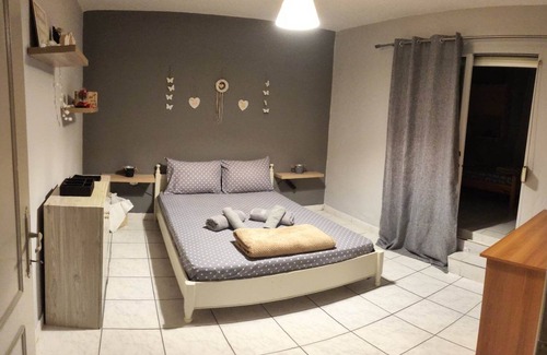 Paralia Ofryniou Apartment | A beautiful and comfortable apartment