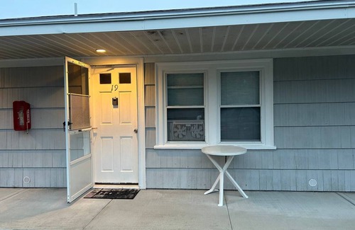 Dennis Port Apartment | A Beautiful Es-Cape