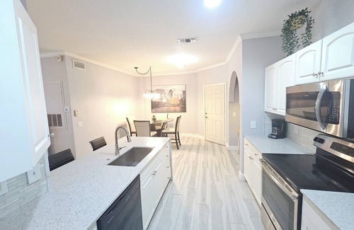 South Eola Condo | A beautiful Fully furnished 2 bedroom condo in the heart of downtown Orlando!