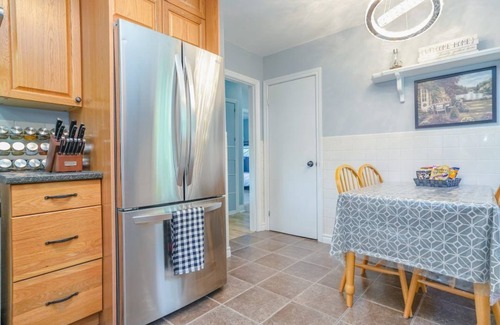 Niagara Falls Cottage | A Beautiful Home In Niagara Falls For Vacation Stay!nn