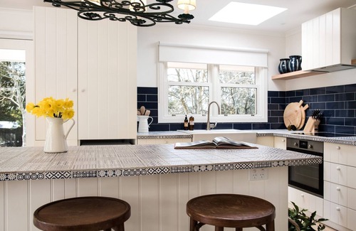 Trentham House | A beautiful large house and garden in the heart of Trentham