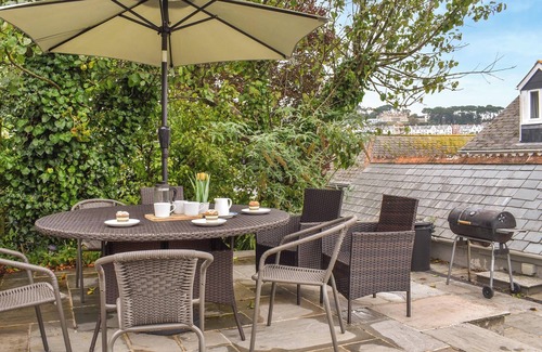 Polruan Cottage | A beautiful period townhouse, just a short walk from Polruan harbour.