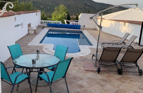 Urbanizacion Montesol Villa | A beautiful rural retreat set in the olive groves of Monte Sol