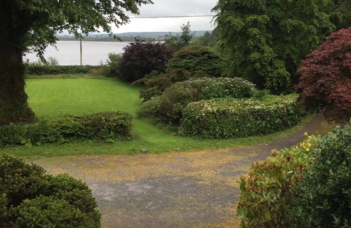 Cornamona House | A beautifully situated Country House overlooking and with access to Lough Corrib