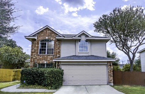 San Antonio House | A Bit of Country, All the Perks of the City