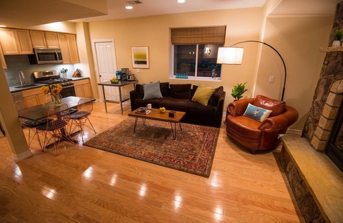 Palo Park Apartment | A BOULDER ABODE: Beautiful, 1000 sq foot Rental -30 night minimum