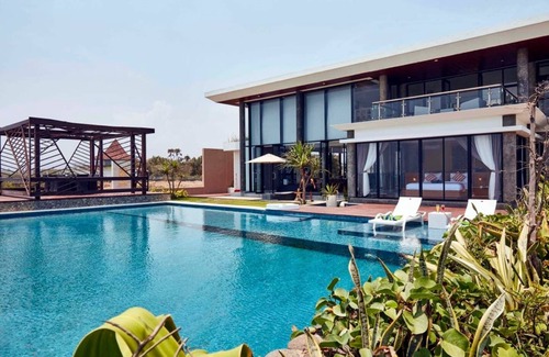 East Selemadeg Villa | A brand new ! 50% off- absolute beachfront retreat