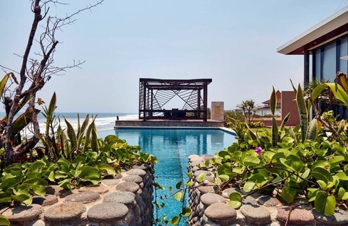 East Selemadeg Villa | A brand new ! 50% off- absolute beachfront retreat