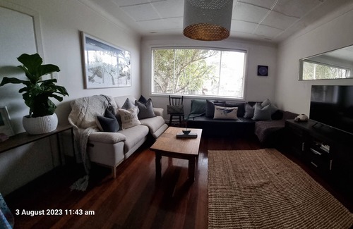 Margaret River House | A Break Away 1 -Walk to town, forest and river!