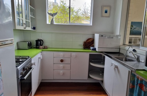 Margaret River House | A Break Away 1 -Walk to town, forest and river!