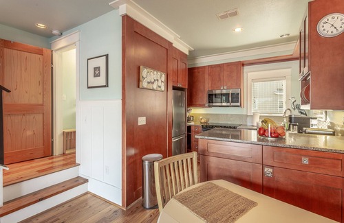 Carrabelle Condo | A Breezy River - River Front Condo with pool!