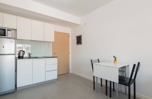 Almagro Apartment | A bright studio with a balcony for 2 people in Buenos Aires!