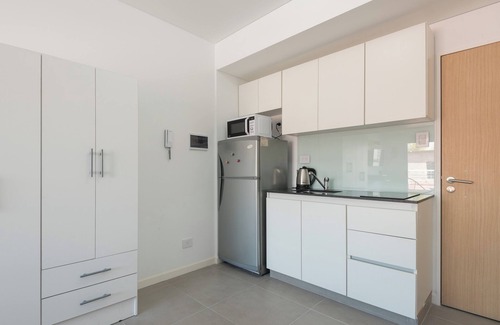 Almagro Apartment | A bright studio with a balcony for 2 people in Buenos Aires!