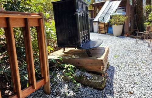 Lake Toxaway Cabin | A BUNGALOW VERY QUIET CABIN IN THE B R MOUNTAINS HOT TUB ,SUANA 4/20 HOOKAH n