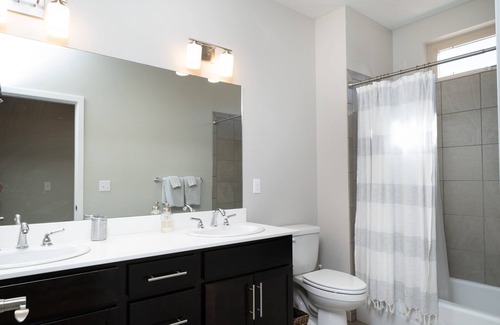 Durango House | A/C, Pet Friendly, Fast Wifi, Close to Downtown Durango!