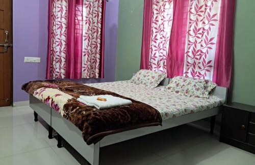 Daman House | A C Room For Couple with Refrigerator, Microwave, RO Water