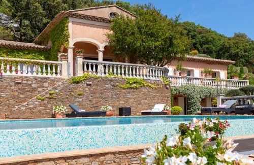 La Croix-Valmer Villa | A CALM RETREAT IN THE HILLS BETWEEN RAMATUELLE & LA CROIX VALMER
