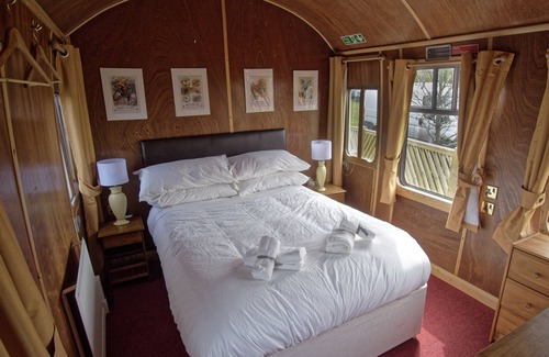 Ewhurst Green Ski Chalet | A carefully converted heritage railway coach in the countryside.