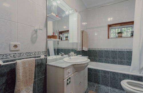 Baiao House | A Casa do Pereira