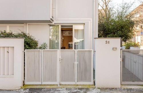 Rivabella Apartment | a casa Minerva