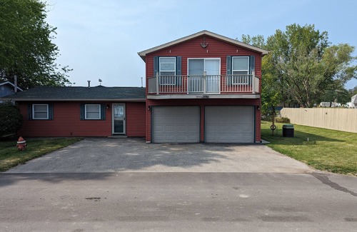 Standish Township Cabin | A Catch on the Canal! - Minutes from the Casino