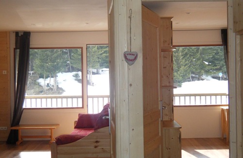 Courchevel Apartment | A charming and montain style appartement , 2 rooms for 6 persons Ski In & Out