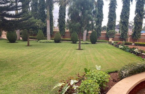 Moshi Bed & Breakfast | A charming, child-friendly luxury villa in the outskirt of Moshi