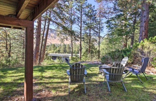 Missoula House | A charming riverfront 3-bedroom house bordering the Clark Fork River.