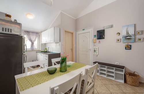 Monterol Apartment | A charming studio apartment near the beach
