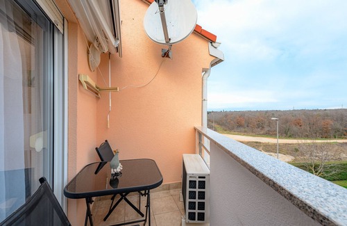 Monterol Apartment | A charming studio apartment near the beach