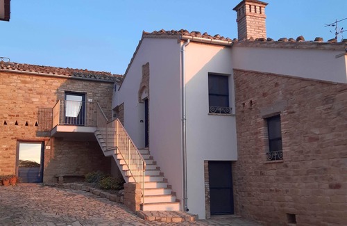 Castiglione Messer Raimondo Apartment | A comfortable 2 bedroom country apartment with private patio at La Stradella