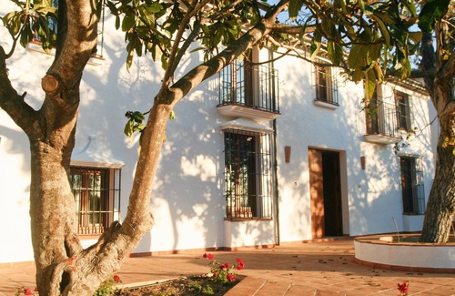 Grazalema Cottage | A comfortable country house situated in the Natural Park, Sierra de Grazalema.