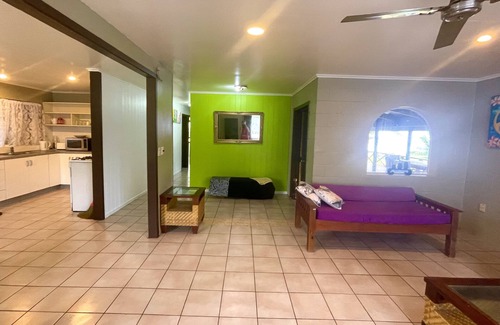 Kiikii Tapere House | A comfortable family home with sea & mountain views at your fingertips