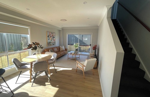 North Lambton House | A comfortable home away from home close to the John Hunter hospital.