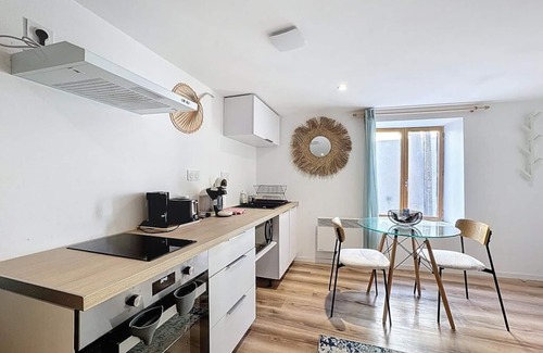 Aulnat Apartment | A comfortable stay in a cosy apartment - Aulnat 1
