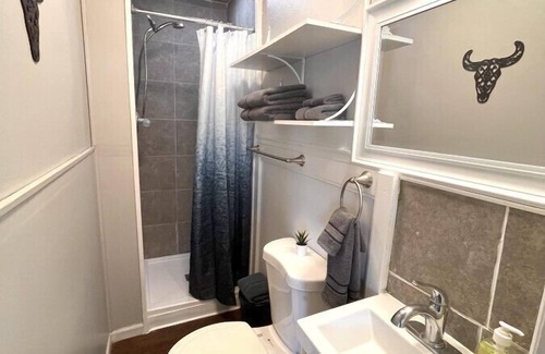 Saint Johns Apartment | A comfy and very functional Efficiency apartment with many updates!