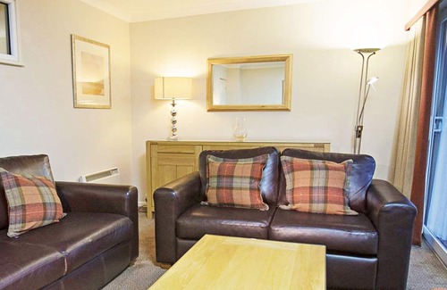 Cwrt House | A Condo Resort Overlooking River Dyfi