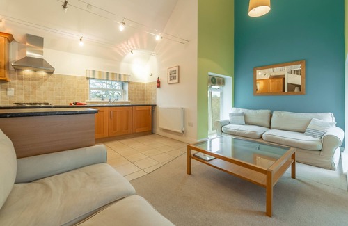 Lelant Apartment | A contemporary apartment - the perfect place to return to after a day exploring.