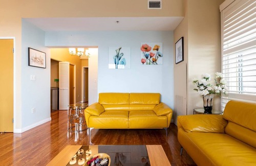 Waterfront Condo | A Corner Unit with OCEAN VIEWS from EVERY ROOM