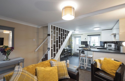 Llanrhystud Cottage | A cosy coastal cottage, offering a beautiful retreat for two.