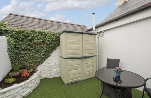 Llanrhystud Cottage | A cosy coastal cottage, offering a beautiful retreat for two.