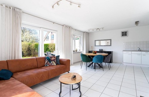 Ouddorp House | A cozy and nicely decorated holiday home near to the beach, in the home all necessary comforts are present.