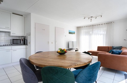 Ouddorp House | A cozy and nicely decorated holiday home near to the beach, in the home all necessary comforts are present.