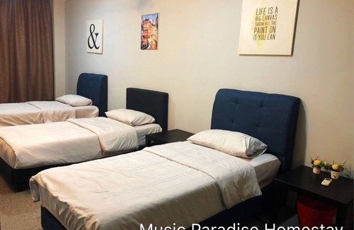 Taman Kota Laksamana Apartment | A cozy apartment for a big group of friends and families