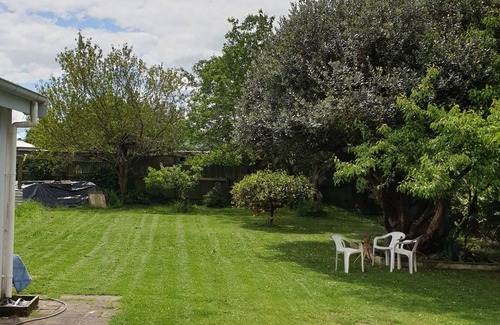 Te Awamutu House | A cozy art deco farmhouse within walking distances to all amenities in town.