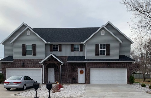 Carl Junction House | A cozy get a way awaits you at 804-A!